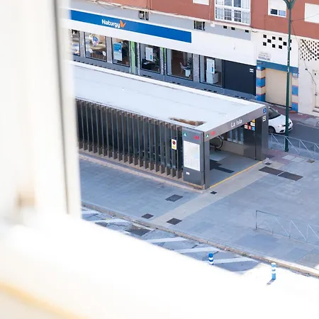 Lovely Close To Center And Appartement Málaga
